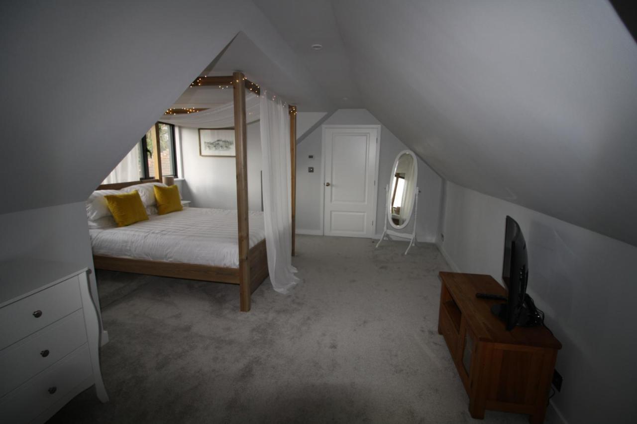 شيشستر Ryefield Cottage - Luxurious Self-Catered Holiday Cottage With A Log Burner المظهر الخارجي الصورة